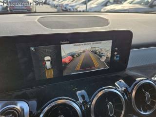 MERCEDES-BENZ GLB 200 usata, con Bracciolo