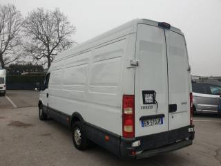IVECO Daily usata, con Autoradio