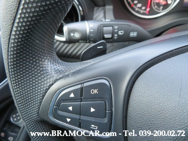 MERCEDES-BENZ GLA 180 usata, con Lettore CD