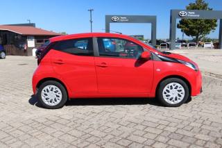 TOYOTA Aygo usata, con Autoradio