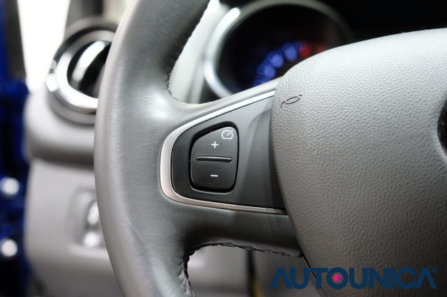 RENAULT Clio usata, con Touch screen