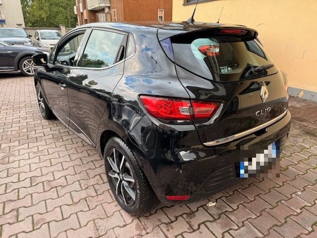 RENAULT Clio usata, con Autoradio