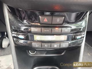 PEUGEOT 2008 usata, con Cruise Control