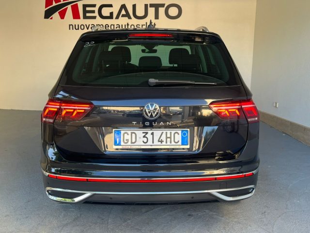 VOLKSWAGEN Tiguan usata, con Autoradio
