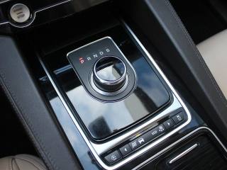 JAGUAR F-Pace usata, con Luci diurne LED