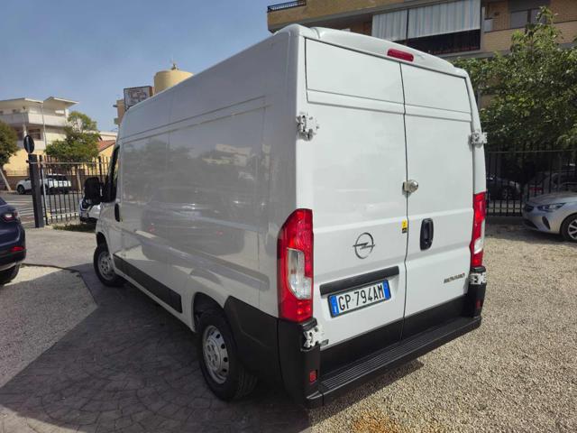 OPEL Movano usata, con Alzacristalli elettrici