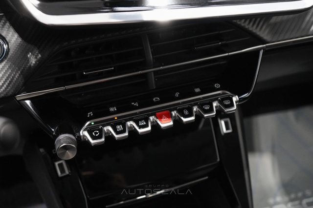 PEUGEOT 2008 usata, con Servosterzo