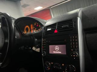 MERCEDES-BENZ A 180 usata, con Cerchi in lega