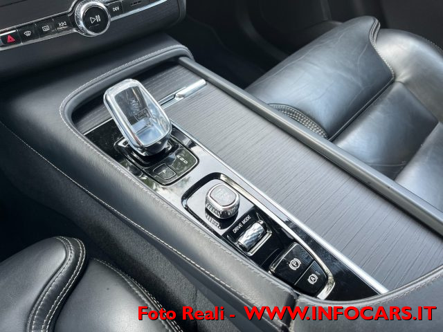 VOLVO XC90 usata, con Volante in pelle
