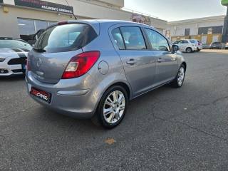 OPEL Corsa usata, con Airbag