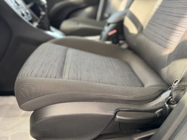 OPEL Meriva usata, con Lettore CD