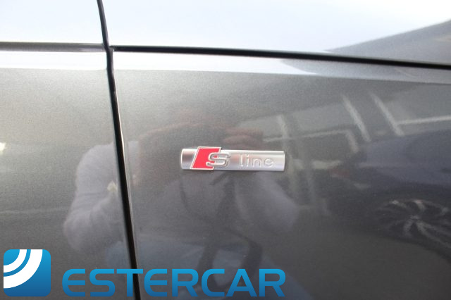 AUDI A4 usata, con Fari LED