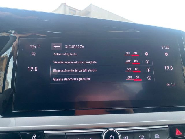 OPEL Mokka usata, con Climatizzatore