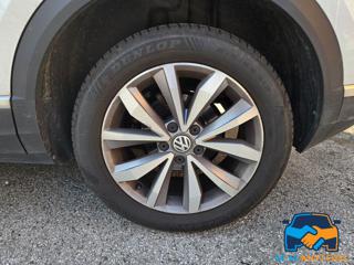 VOLKSWAGEN T-Roc usata 23