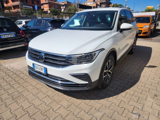 VOLKSWAGEN Tiguan usata, con Airbag laterali