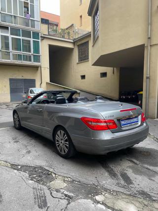 MERCEDES-BENZ E 200 usata, con Autoradio