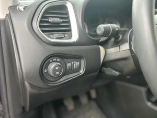 JEEP Renegade usata, con USB