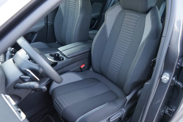 PEUGEOT 3008 usata, con Servosterzo