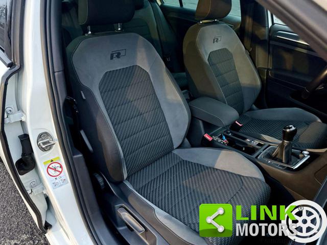 VOLKSWAGEN Golf usata, con USB