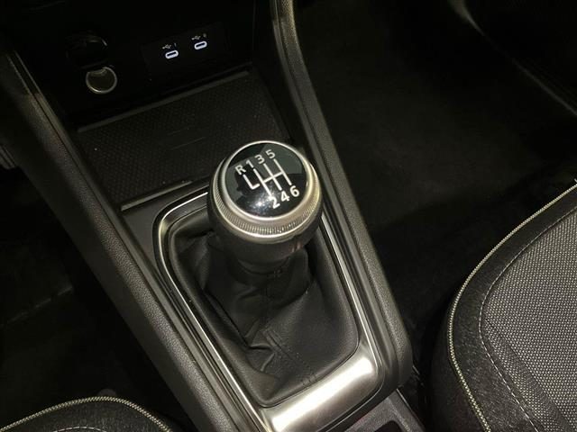 RENAULT Captur usata 23