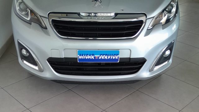 PEUGEOT 108 usata, con Telecamera per parcheggio assistito