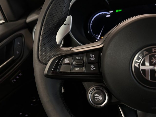 ALFA ROMEO Stelvio usata, con Sedile posteriore sdoppiato