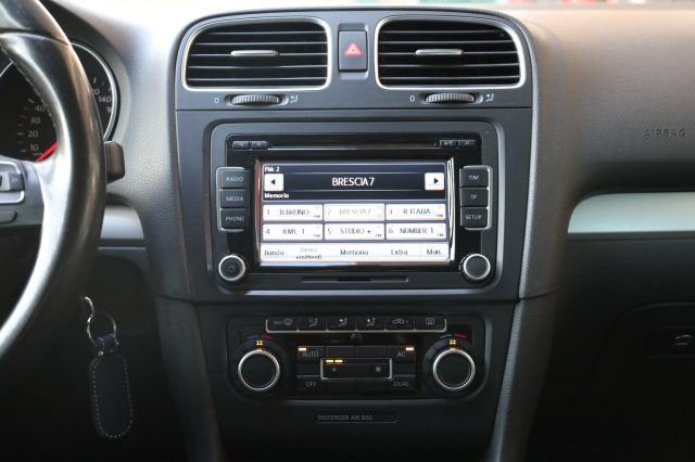 VOLKSWAGEN Golf usata, con Sensori di parcheggio posteriori