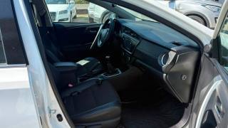 TOYOTA Auris usata, con Sedile posteriore sdoppiato