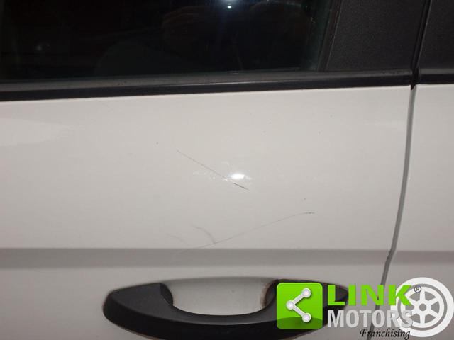 SEAT Arona usata, con Autoradio