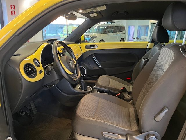VOLKSWAGEN Maggiolino usata, con Boardcomputer