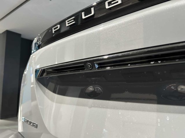 PEUGEOT 2008 usata 27