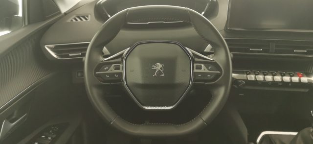 PEUGEOT 3008 usata, con Fari full-led
