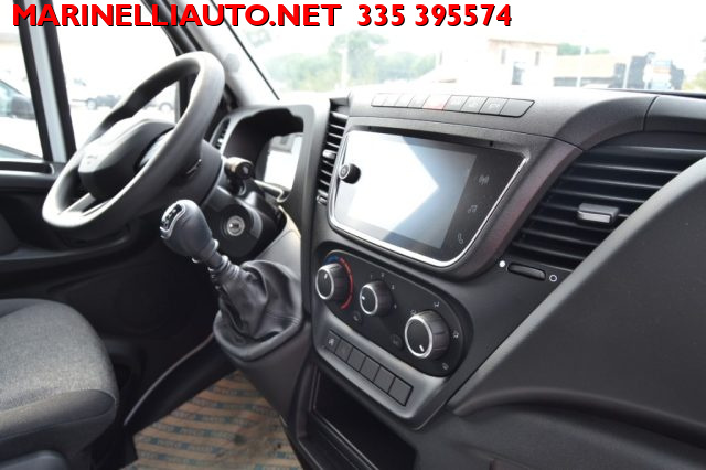 IVECO Daily usata, con Sensori di parcheggio posteriori
