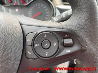 OPEL Corsa usata, con Touch screen
