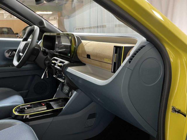 FIAT Grande Panda usata, con Autoradio digitale