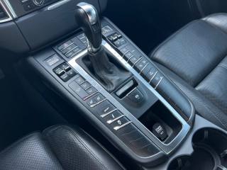 PORSCHE Macan usata, con Controllo trazione