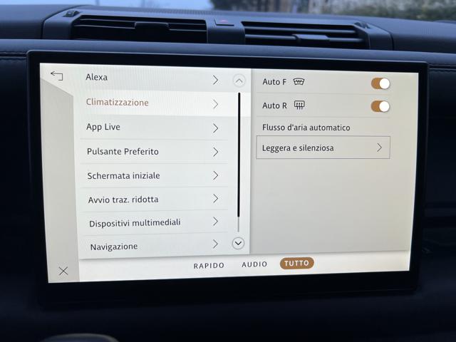 LAND ROVER Defender usata, con Bracciolo