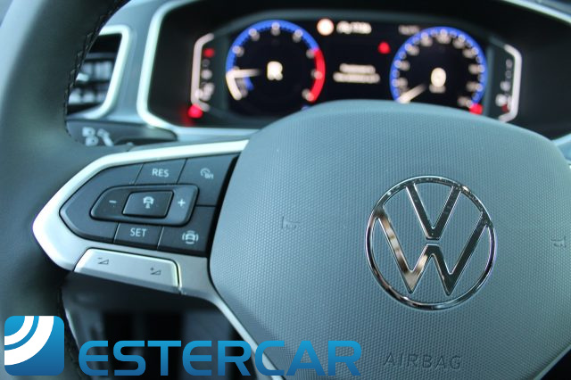 VOLKSWAGEN T-Roc usata, con USB