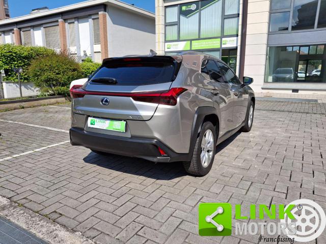 LEXUS UX 250h usata, con Controllo automatico clima
