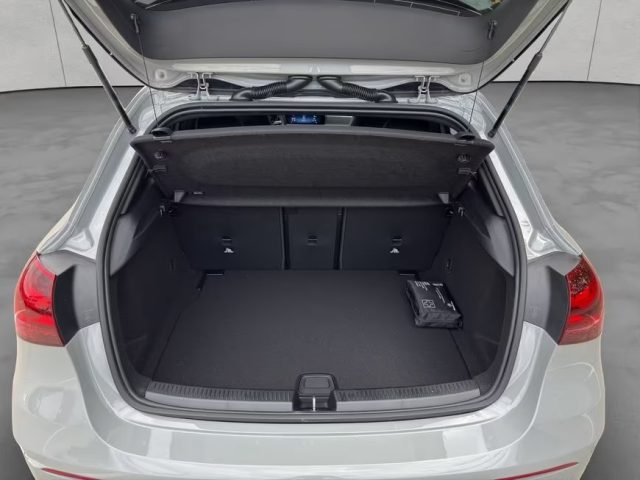 MERCEDES-BENZ A 180 usata, con Servosterzo