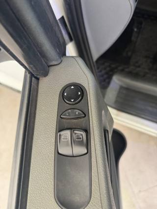 MERCEDES-BENZ Vito usata 14
