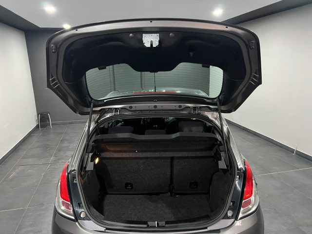 LANCIA Ypsilon usata, con ESP