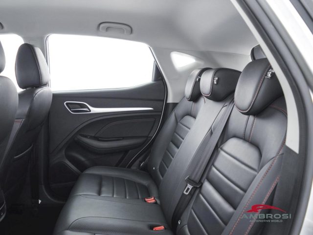 MG ZS usata 9