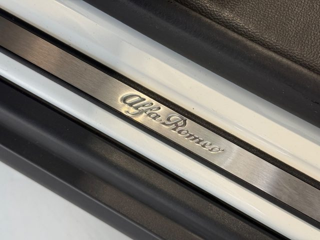 ALFA ROMEO Stelvio usata, con Bluetooth