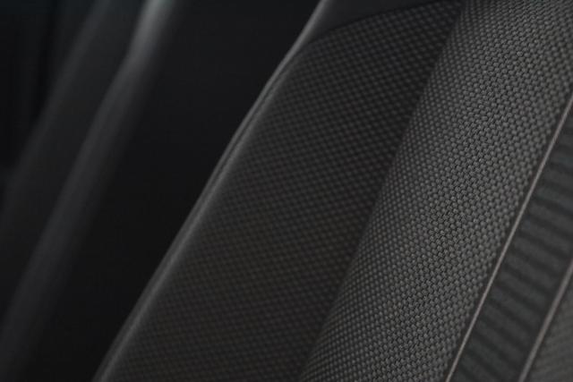 VOLKSWAGEN T-Roc usata, con Autoradio