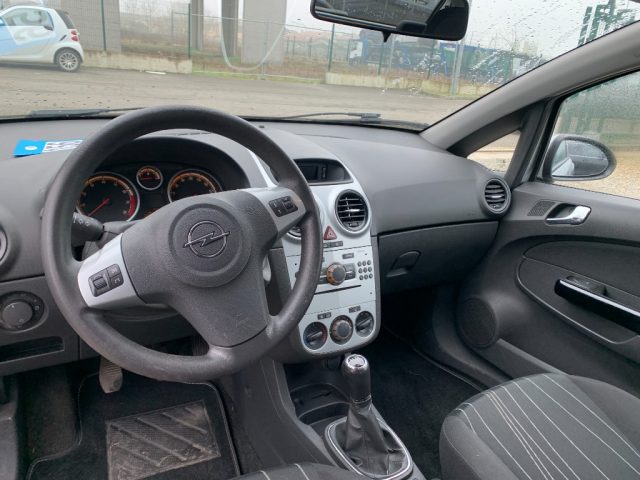 OPEL Corsa usata, con Controllo automatico clima