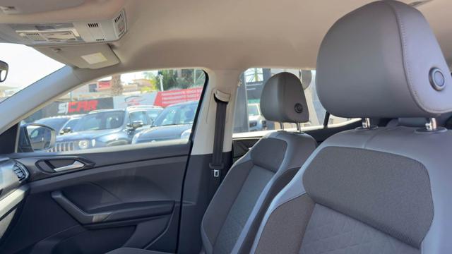 VOLKSWAGEN T-Cross usata, con USB