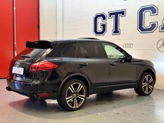 PORSCHE Cayenne usata, con Autoradio