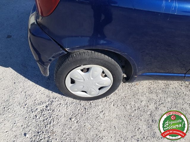 TOYOTA Yaris usata, con Servosterzo