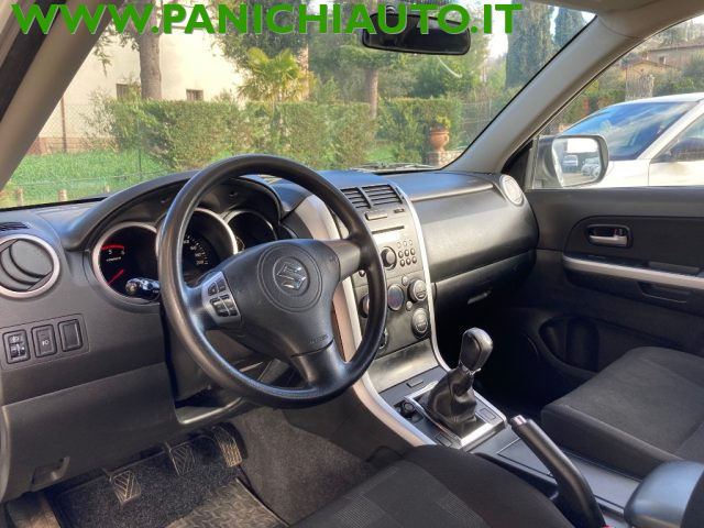 SUZUKI Grand Vitara usata, con Fendinebbia